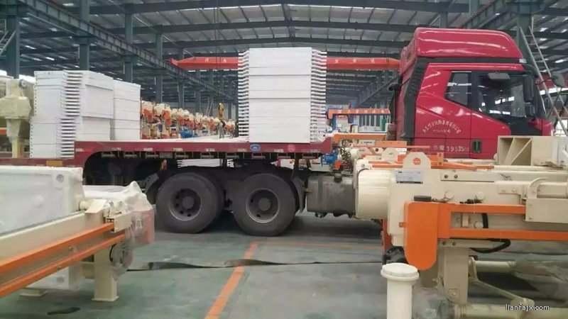 板框壓濾機(jī)濾布使用時的注意事項(xiàng)